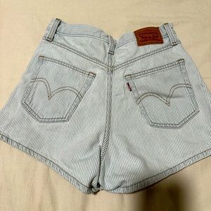 Levi’s High Waisted Blue and White Striped Mom Shorts